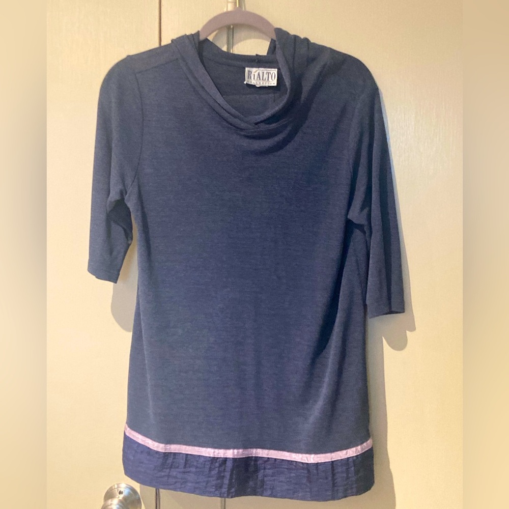 Rialto Joy Perreras Woman’s Top Grey with Navy/Pink accents